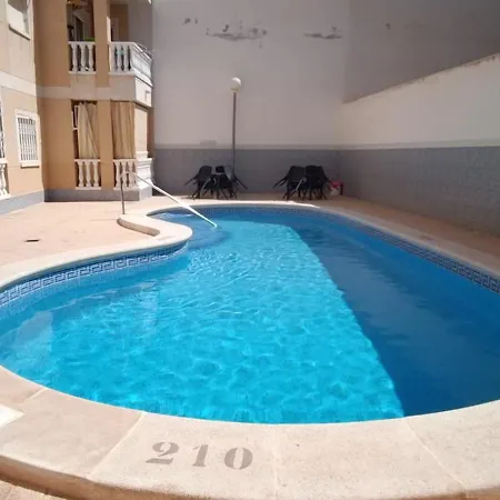 Pmt14 - By The With Pool * Torrevieja